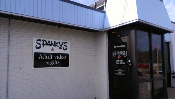 diann robins add Spankys Porn photo