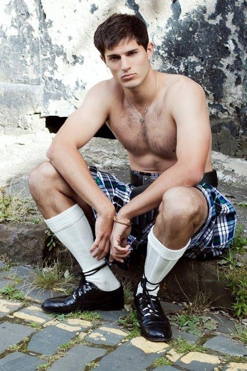 beben bento add Men Naked In Kilts photo