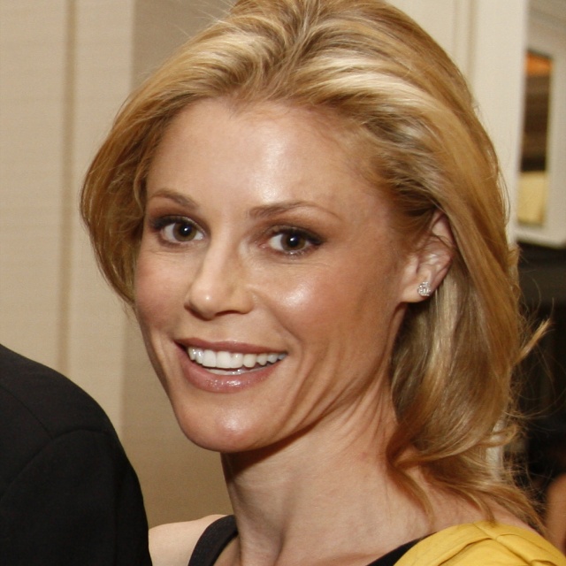cruz gino add Julie Bowen Nude Pics photo