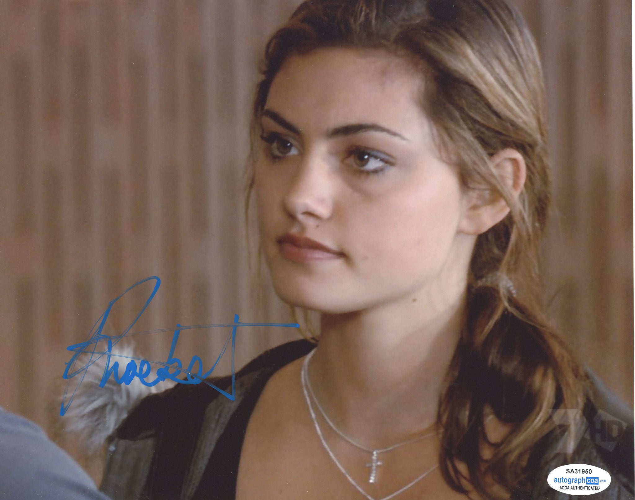 becky diaz add Phoebe Tonkin Sexy photo