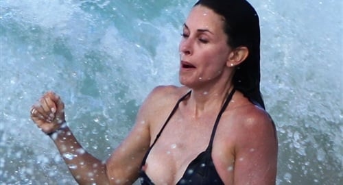 Courtney Cox Nip Slip 3342