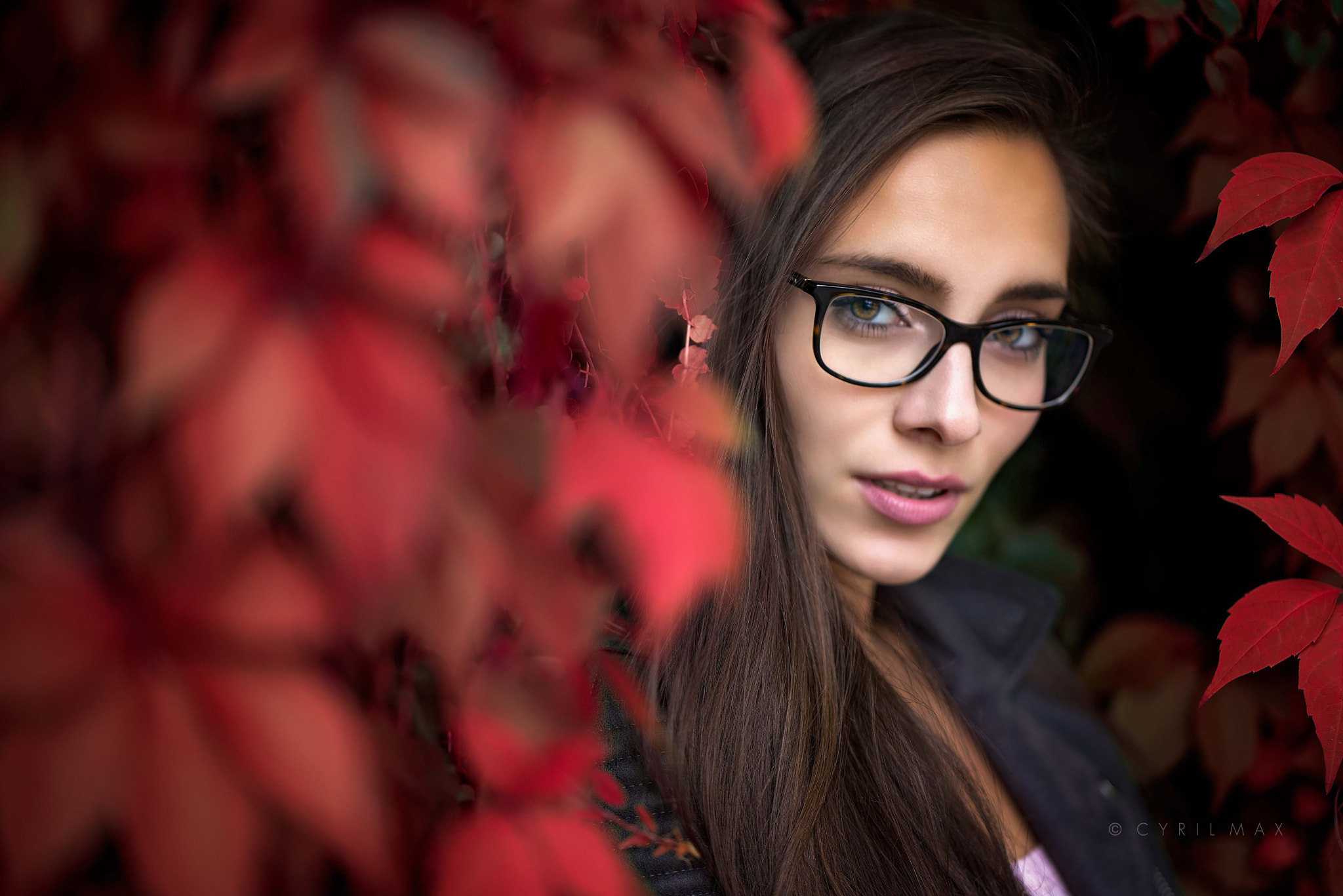 clariz mercado add Brunette With Glasses Porn photo