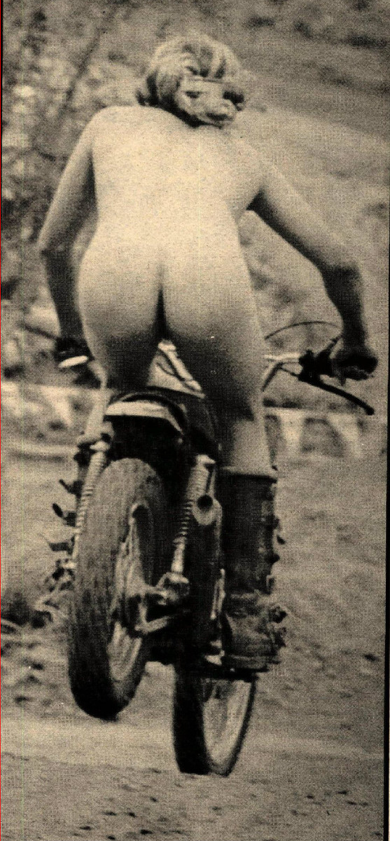 brian tui add Naked Chicks On Dirt Bikes photo