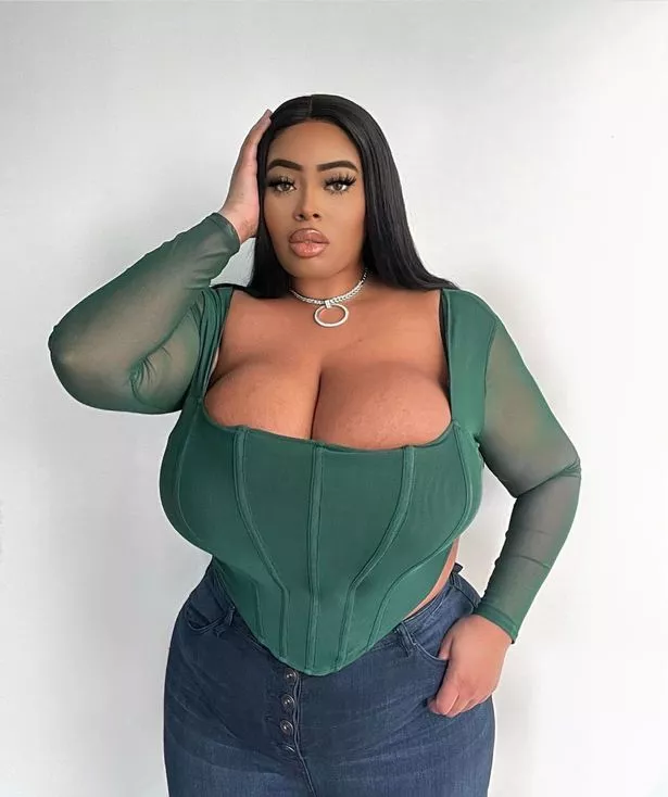 alyssa givens add Huge Bouncy Titties photo