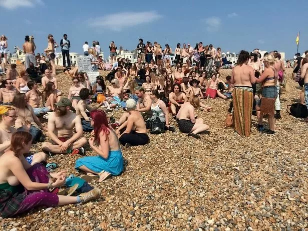 chris tumblin add Bare Breasts On The Beach photo