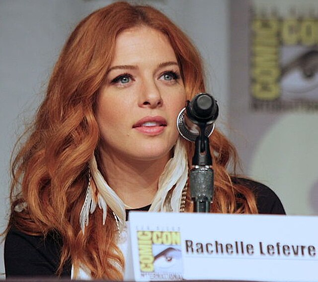 celine bussieres add Rachelle Lefevre Hot photo