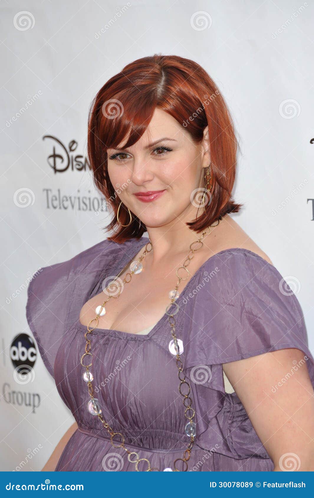 brady caswell add Sexy Sara Rue photo