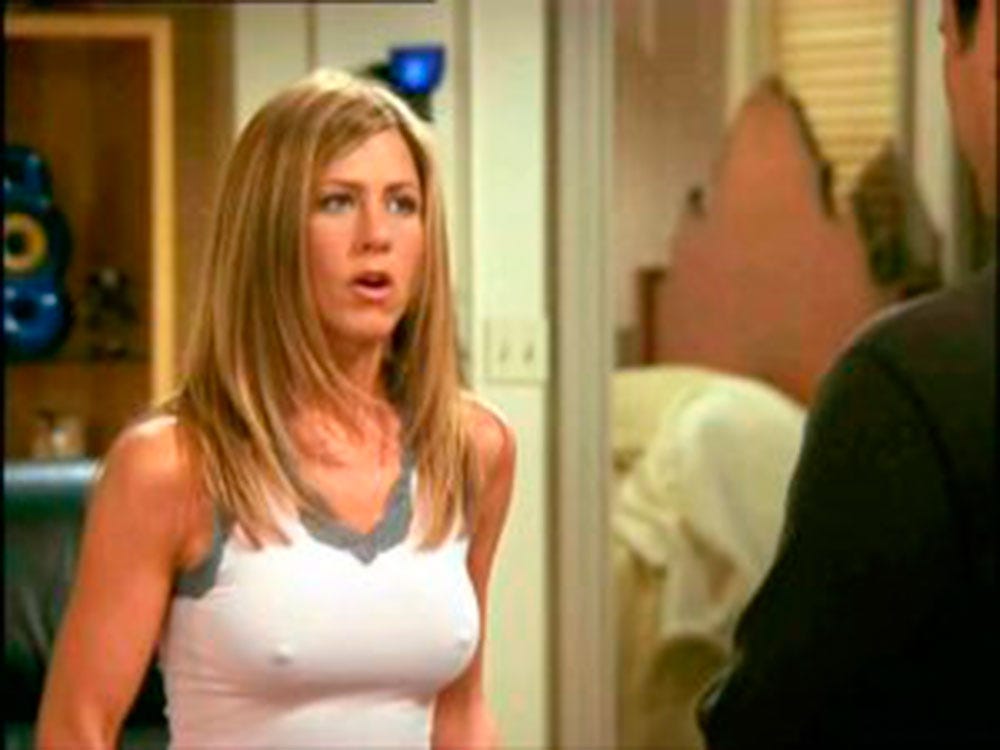 Jennifer Aniston No Bra 9363