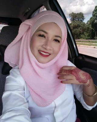 claire hawley add Milf Melayu photo