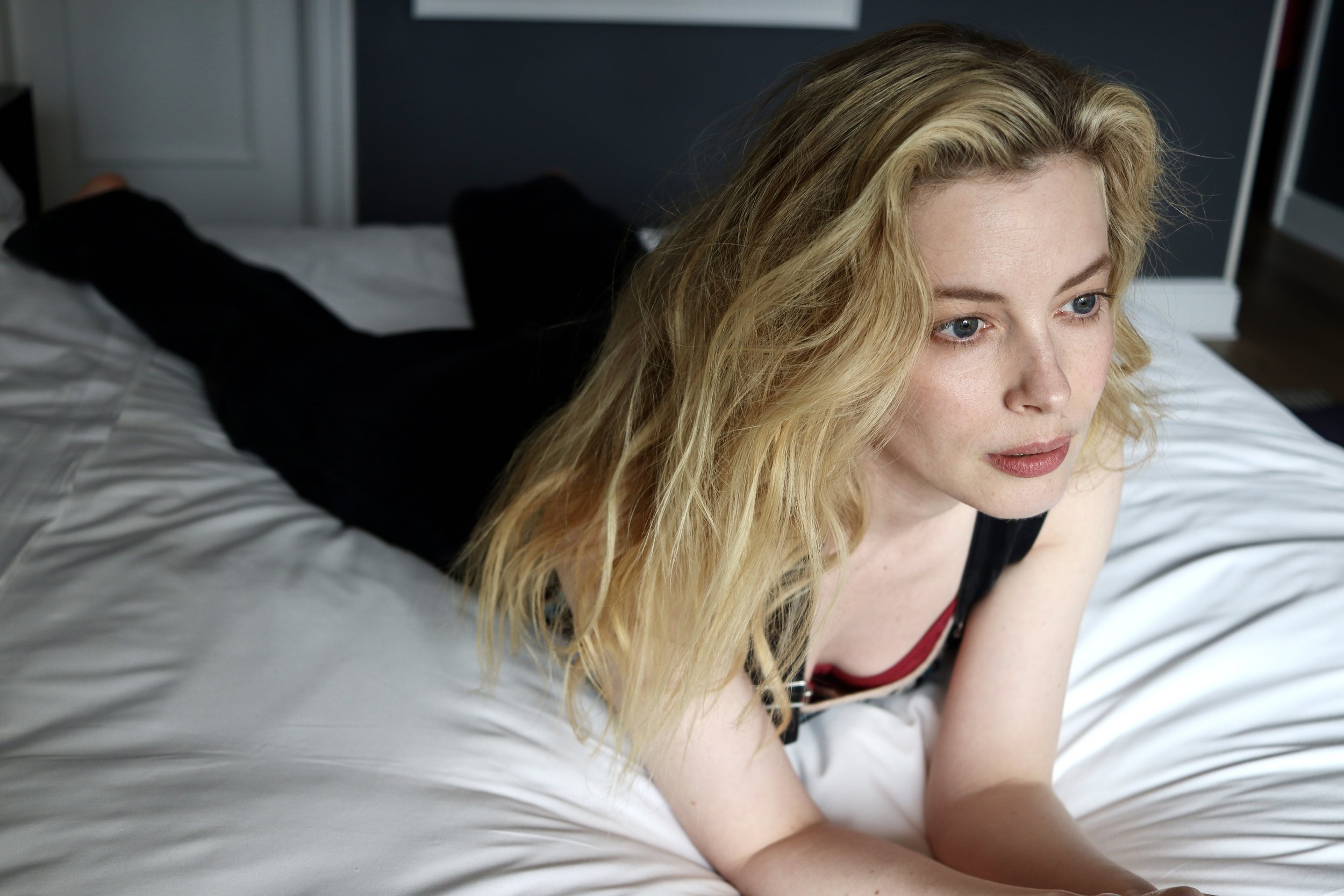 chan gao add Gillian Jacobs Hot photo