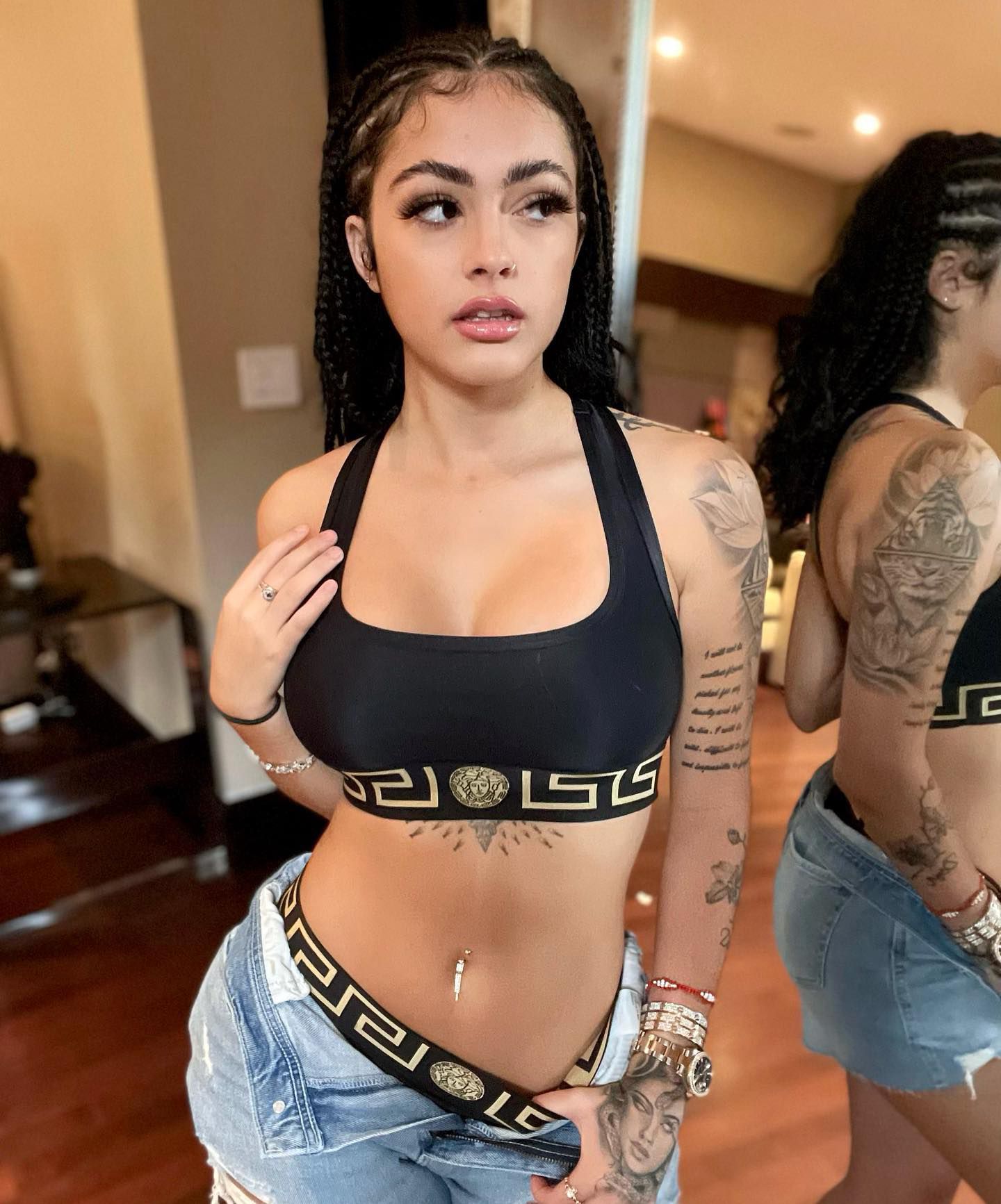 corinne marie blasius add Malu Trevejo Sexy photo