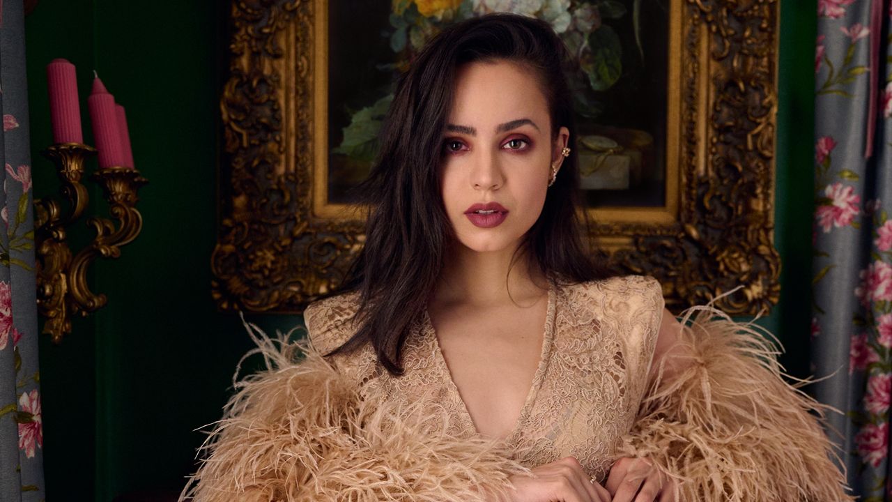 dionne sutherland add Sofia Carson Nude photo