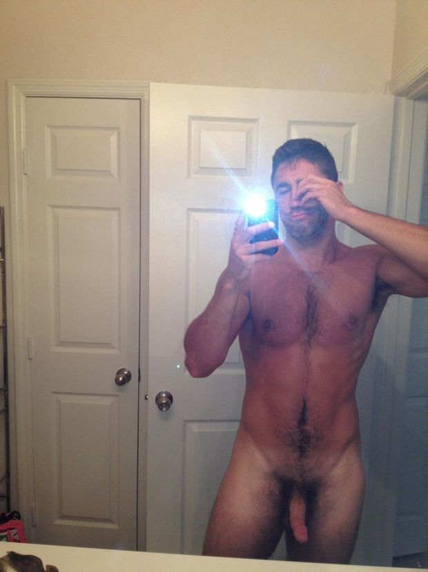 chris tager add Mirror Naked Men photo