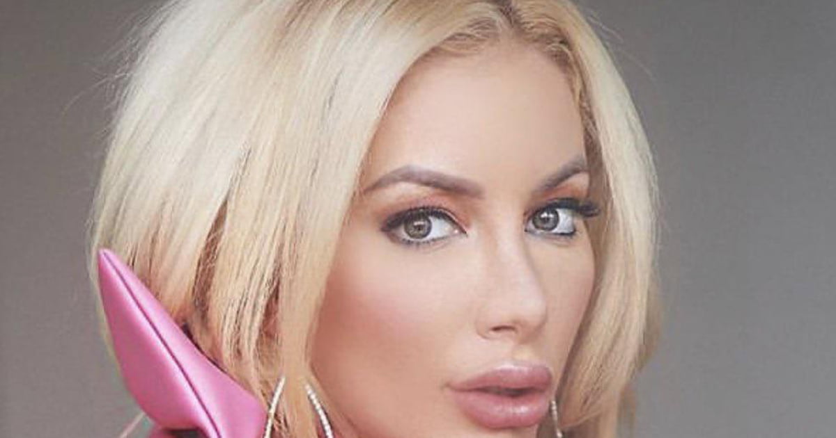 ahmad khteeb add Nicolette Shea Stepmom photo