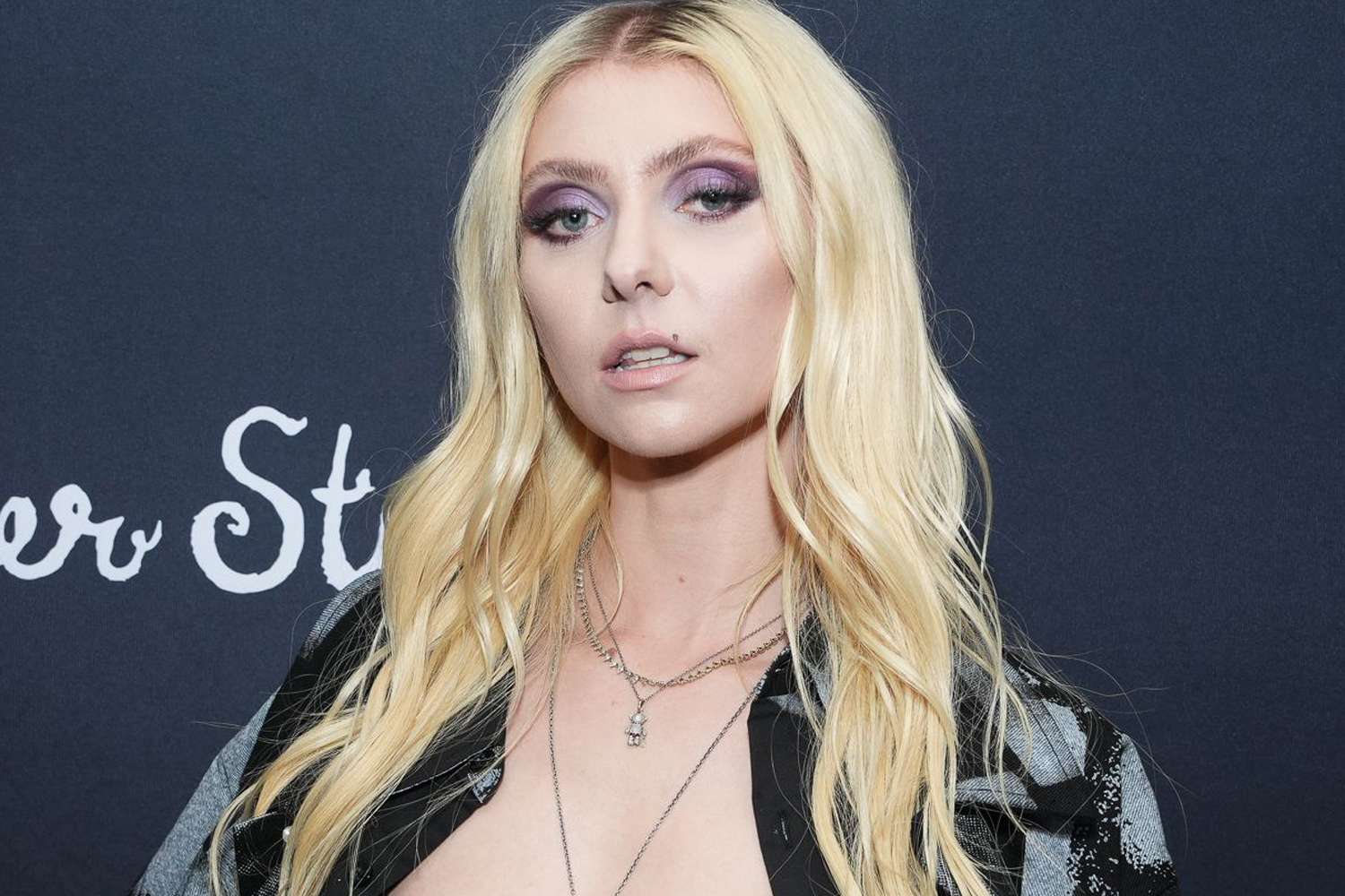 blake mcnabb add Taylor Momsen Topless photo