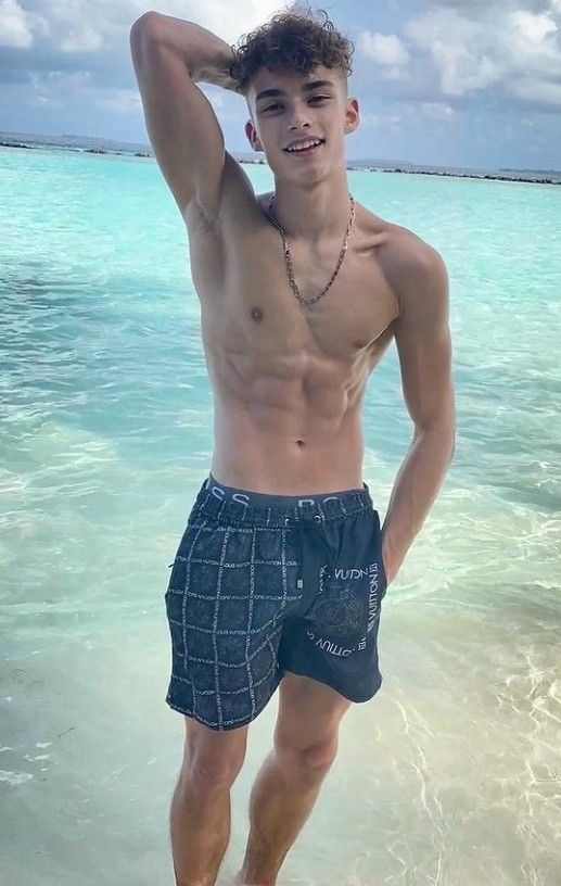 ayu yuliastuti add Photos Of Twinks photo