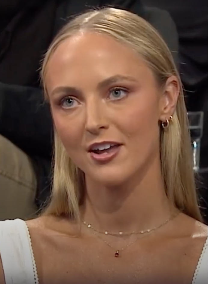 audrey hoogkamer add Annie Knight Naked photo