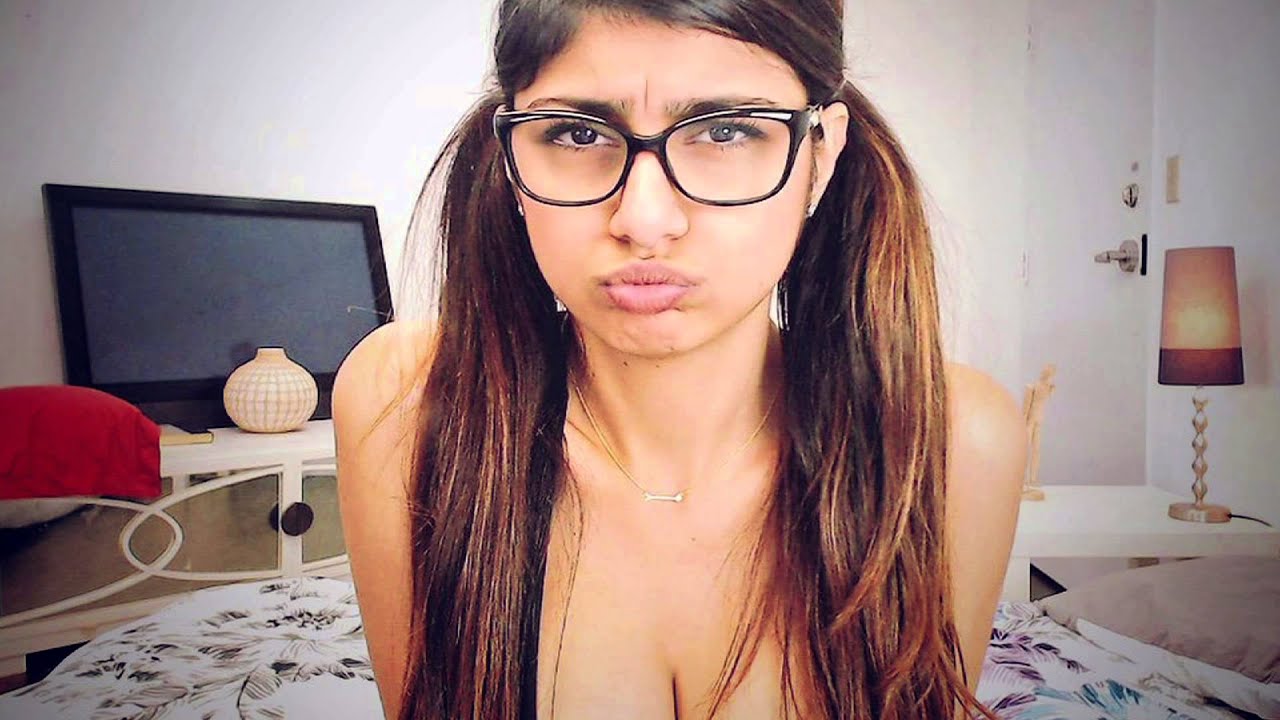 Mia Khalifa Cam Show 11442