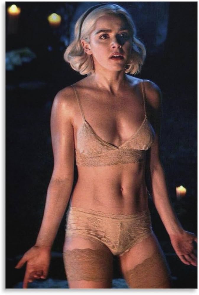 Kiernan Shipka Sexy 17733