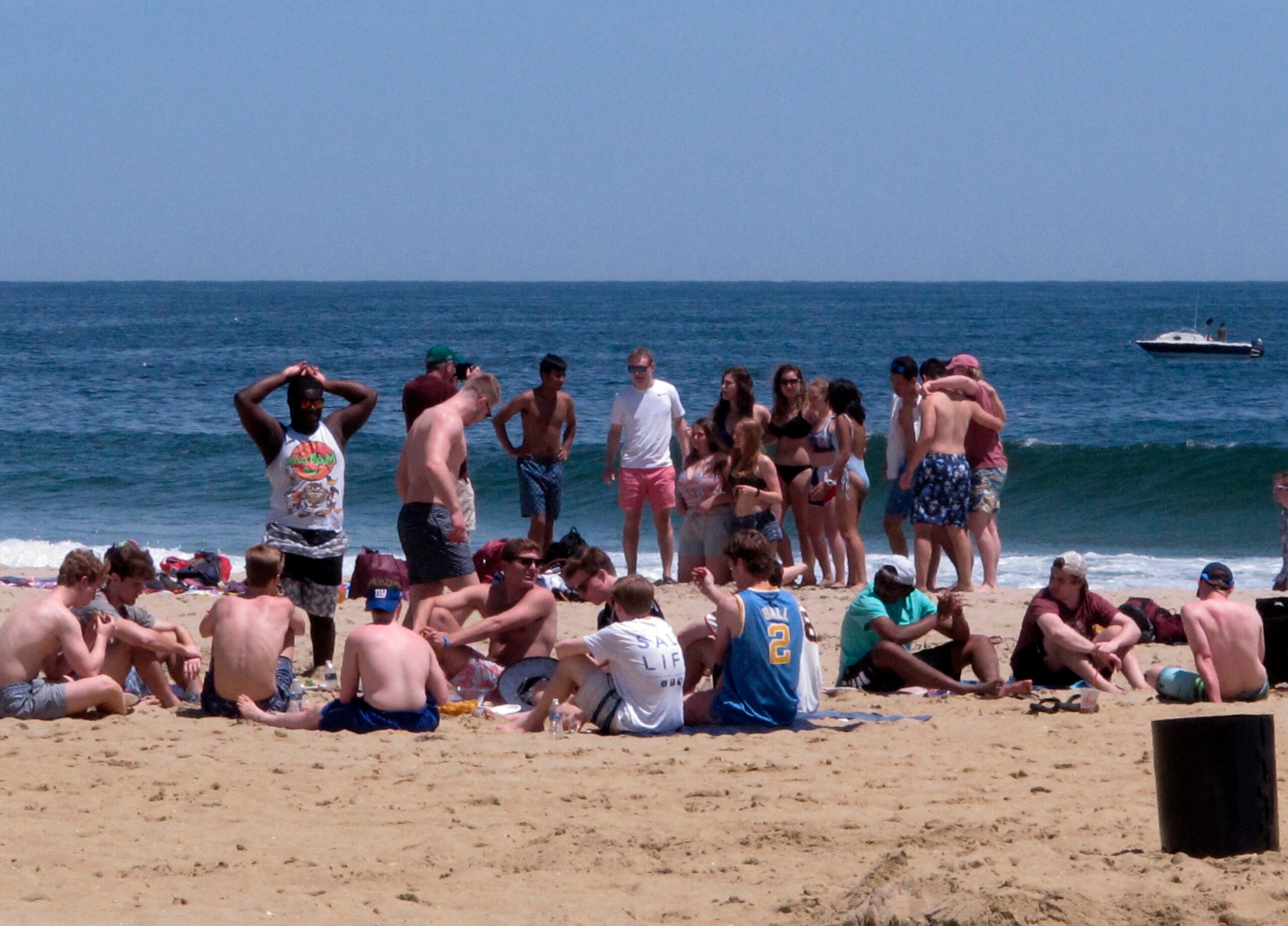 anne marie bridger add Bare Breasts On The Beach photo