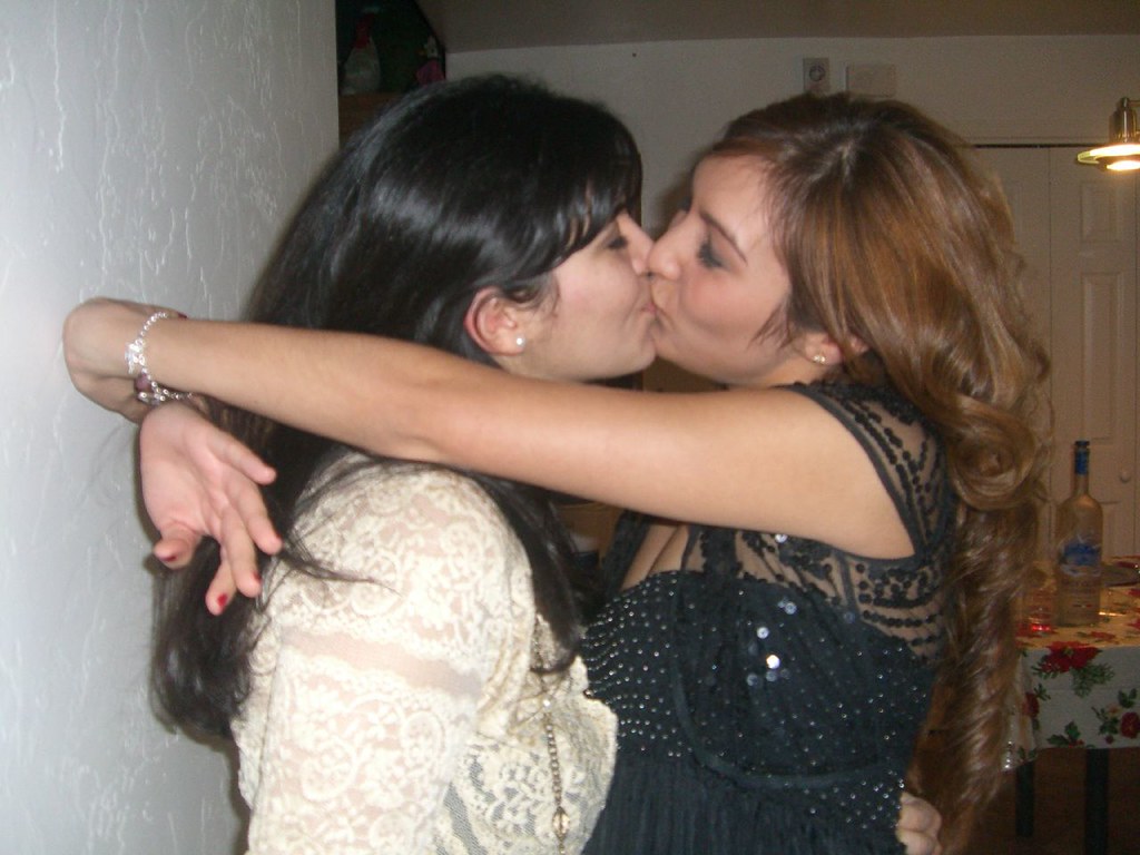 danielle charest add Hot Lesbians Kissing photo