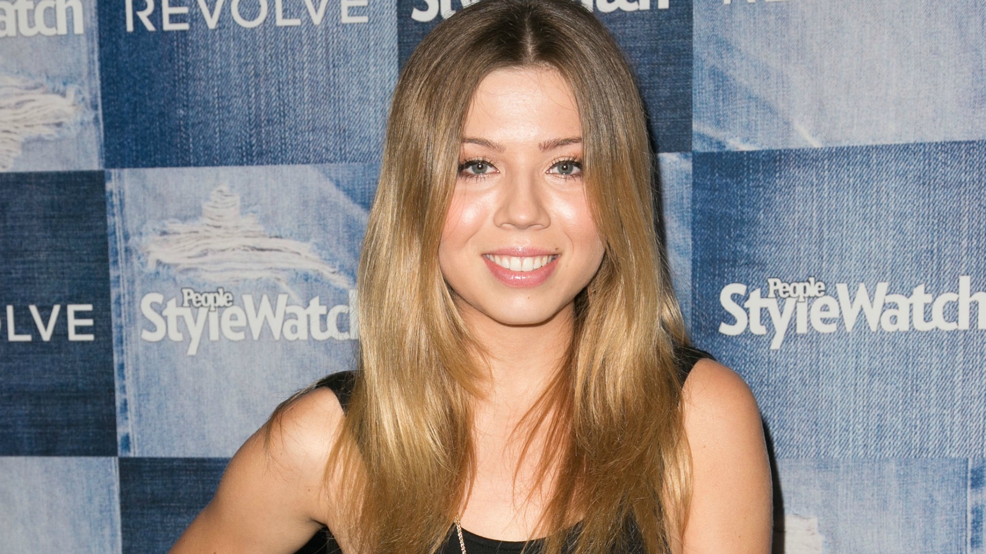 Jennette Mccurdy Butt 3376