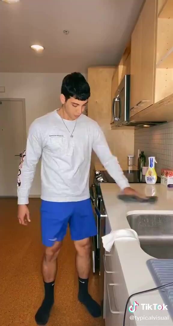 amanda munger add Hardon In Shorts photo