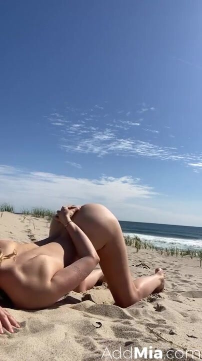 carlos mirasol add Masturbate On Beach photo