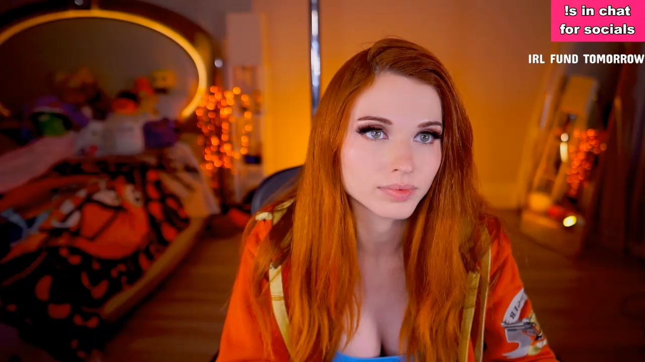 amber eisele add Amouranth Onlyfan photo