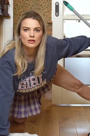 colly smith add Margot Robbie Porn Video photo