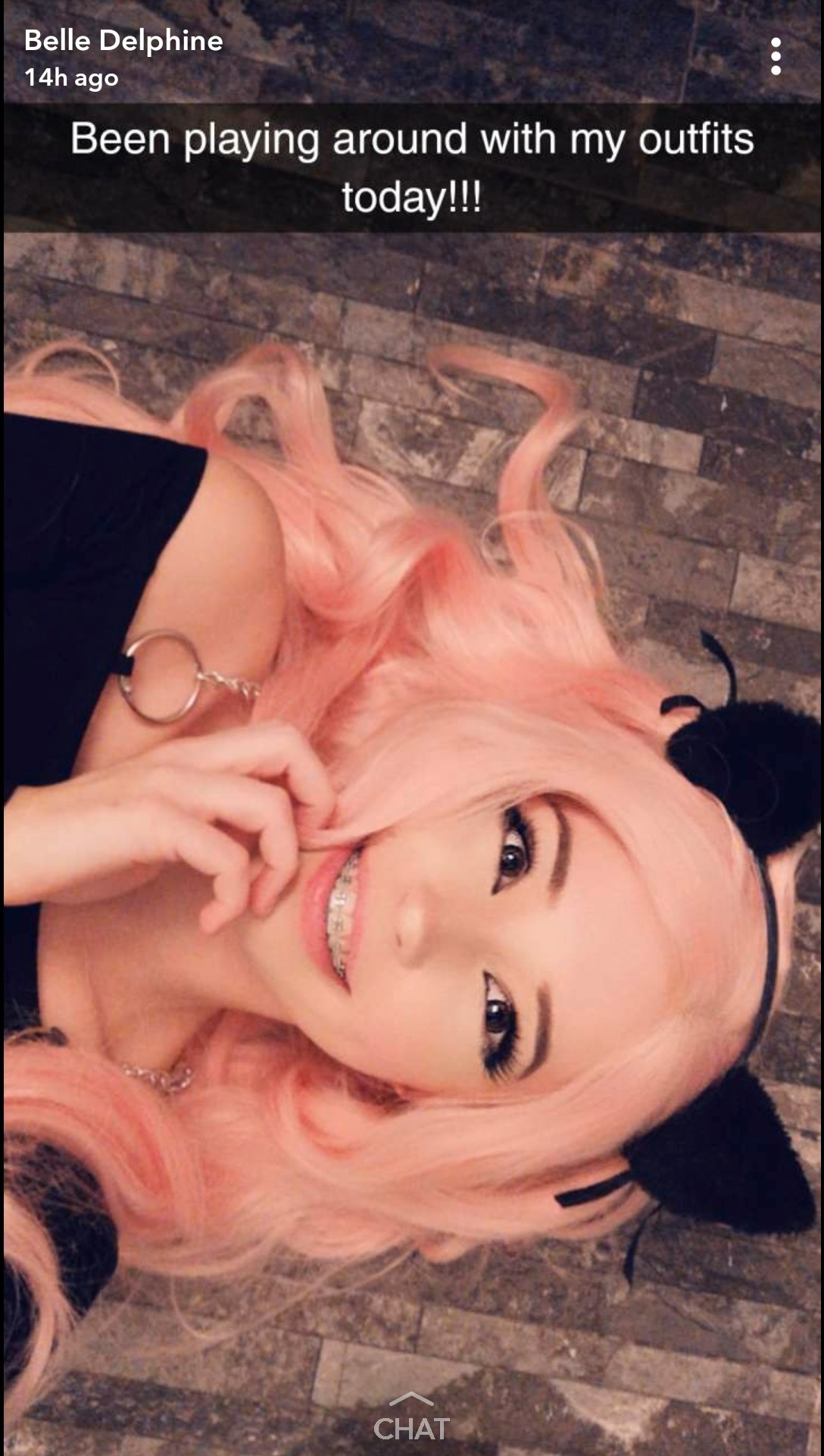 dewi niss add Belle Delphine Leqks photo