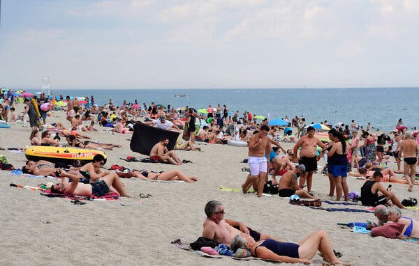 Bare Breasts On The Beach 18248