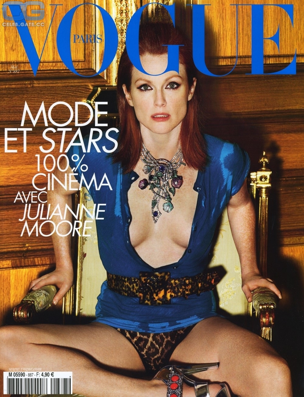 bayanmunkh ganpurev add Julianne Moore Topless photo