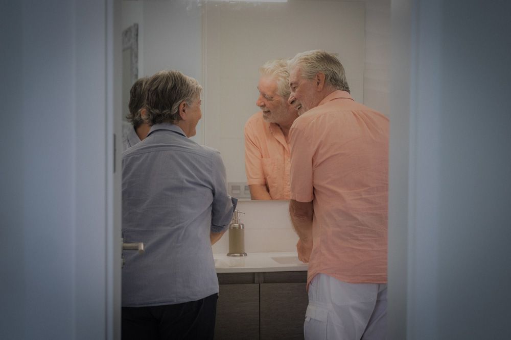 bryan cammarata add Couples Pee Together photo