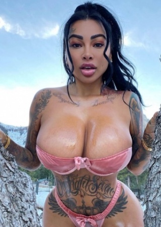 bennie groenewald add Brittanya Razavi Masturbate photo