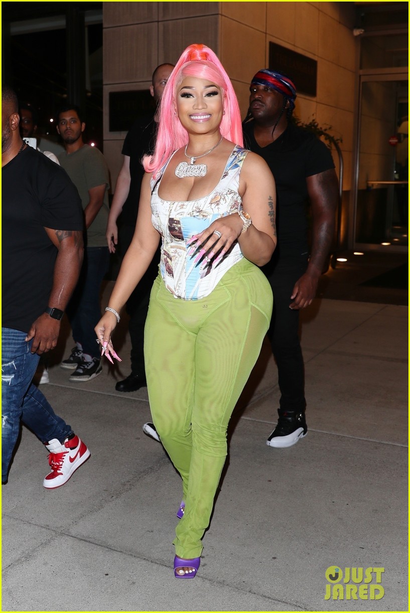 amanda wolff add Day Day Minaj photo