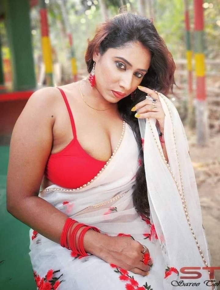 chadi souaid add Desi Sexy Milf photo