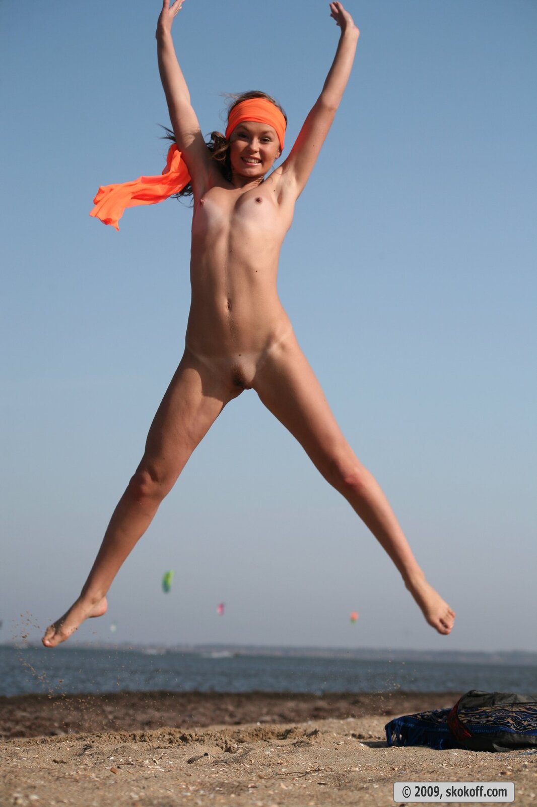 dayna smith add Nude Jumping photo