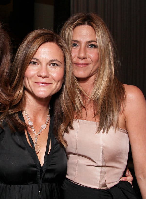 crystal davis add Jennifer Aniston Lesbian Scene photo