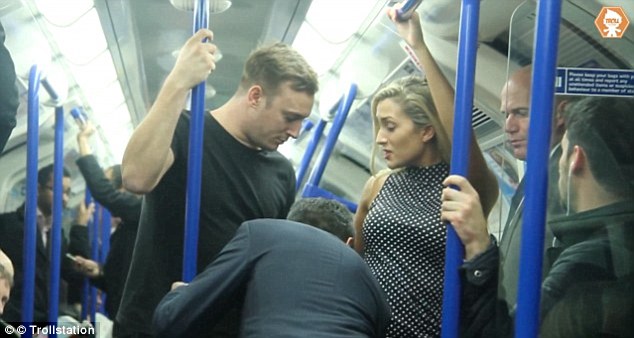 boy alvin add Mom Groped On Bus photo