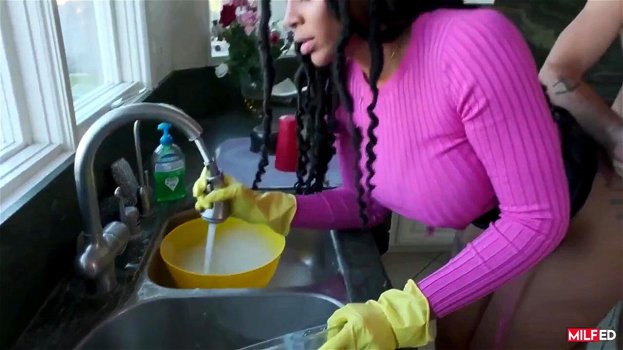 agus black add Ebony Stepmom Porn Videos photo