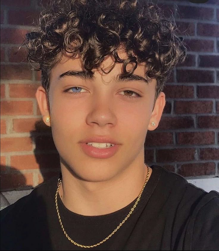 aleah bowie add Egyptian Twinks photo