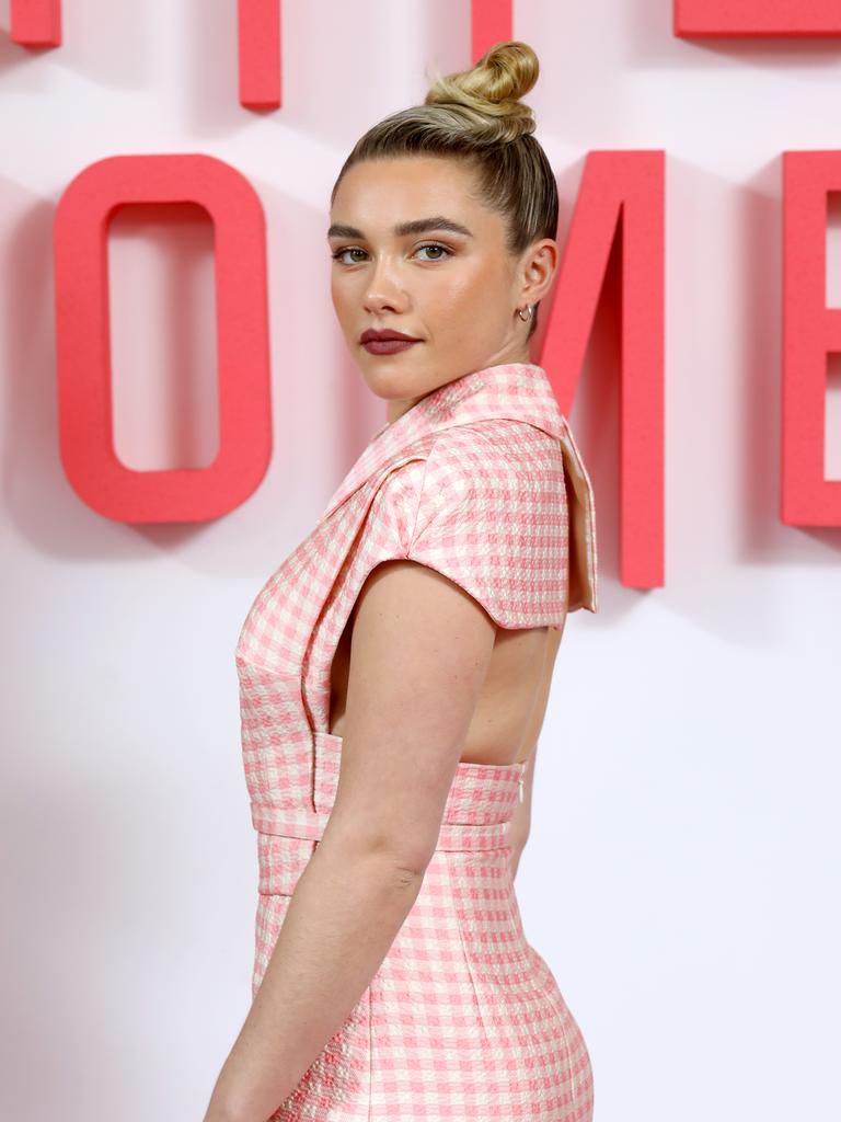 abdullah abdi add Florence Pugh Butt photo