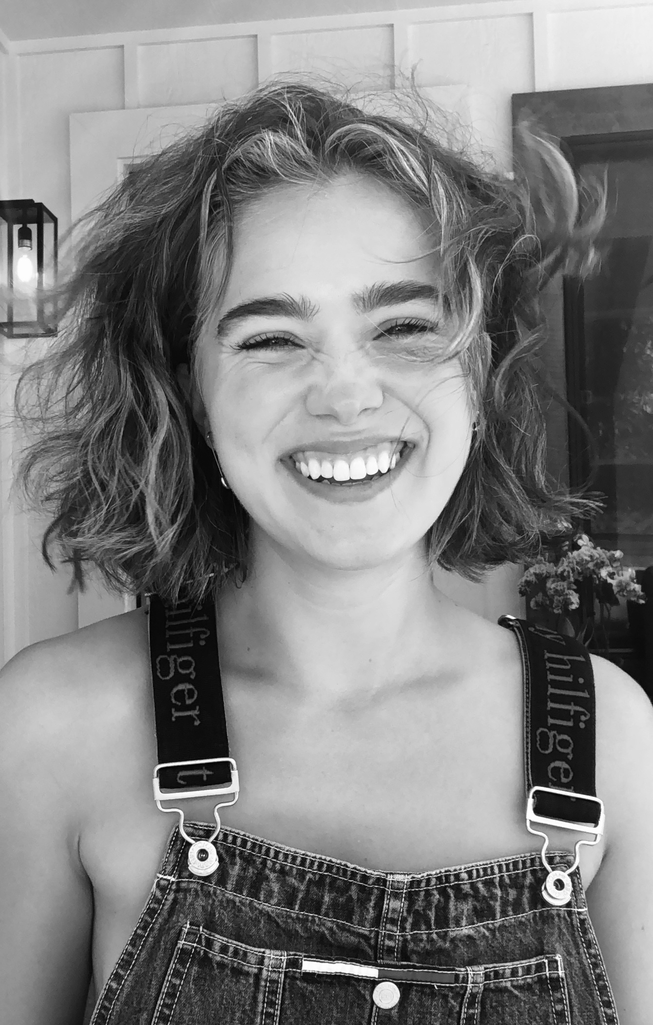 Haley Lu Richardson Sexy 22389