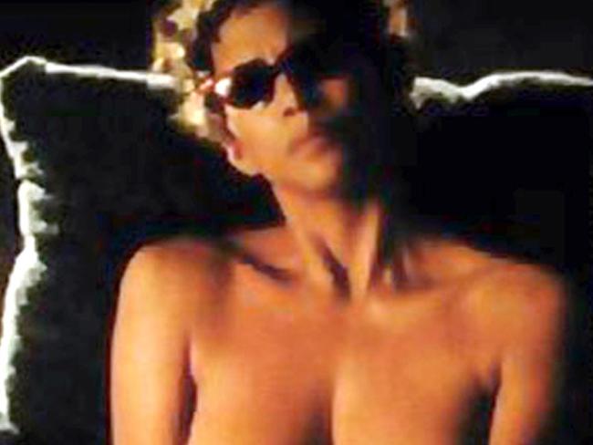 Halle Berry Nudes 9808