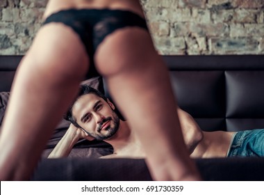 ajid man add Hot Women Stripped photo