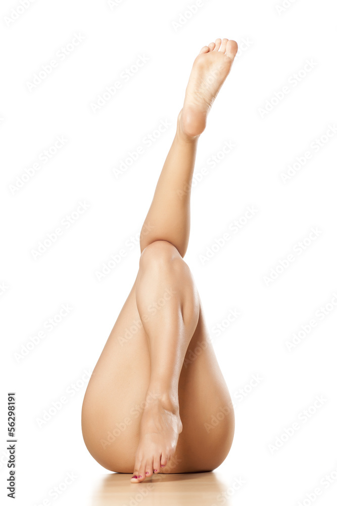 Legs Up Nude 7759