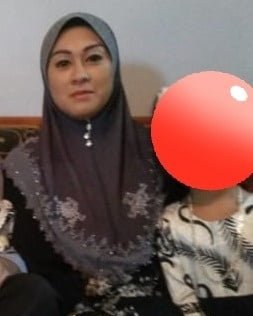 angela guntle add Milf Melayu photo