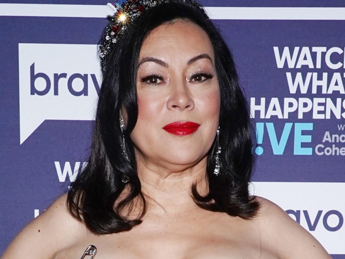bernard jameson add Naked Pics Of Jennifer Tilly photo