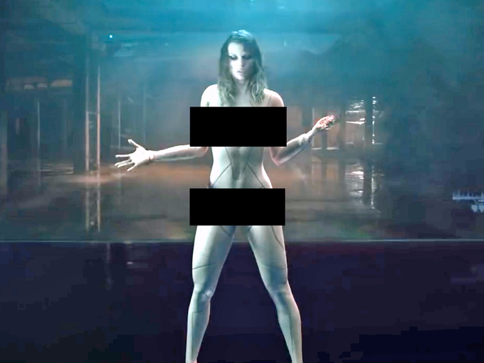 amanda pelegrin add Nude In Music photo